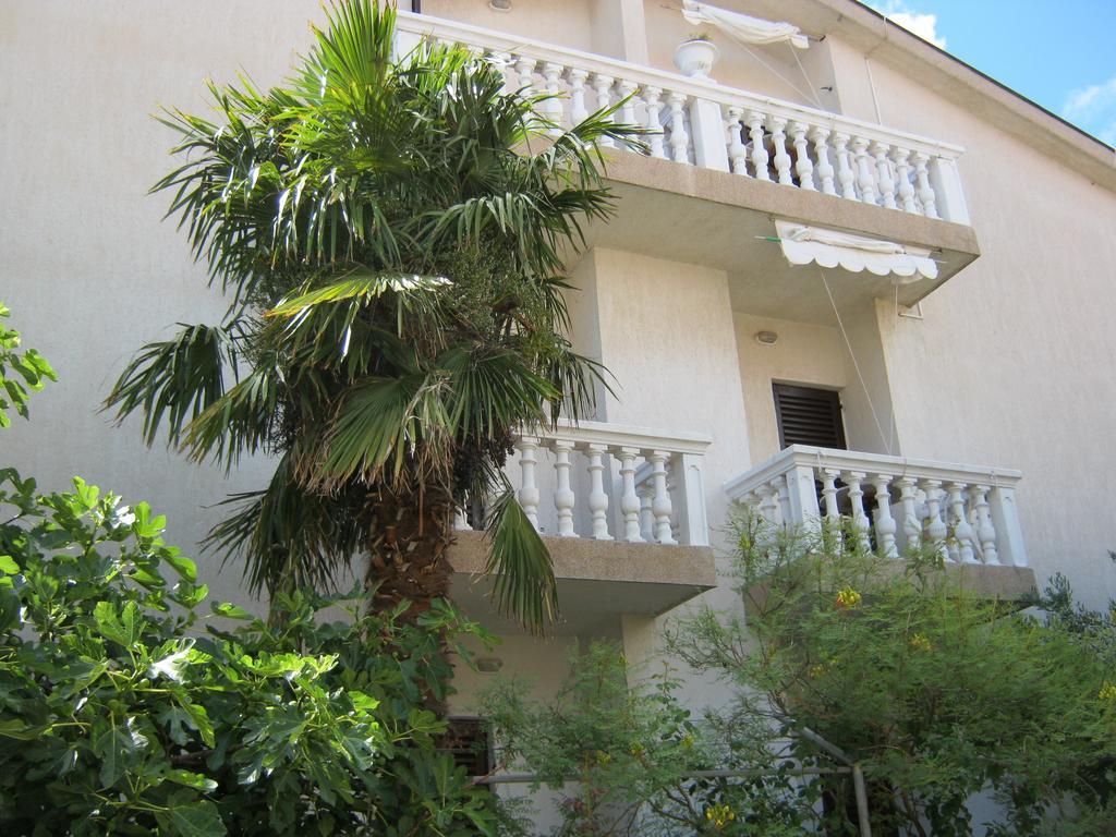 Apartments Nestor Tribalj Екстериор снимка