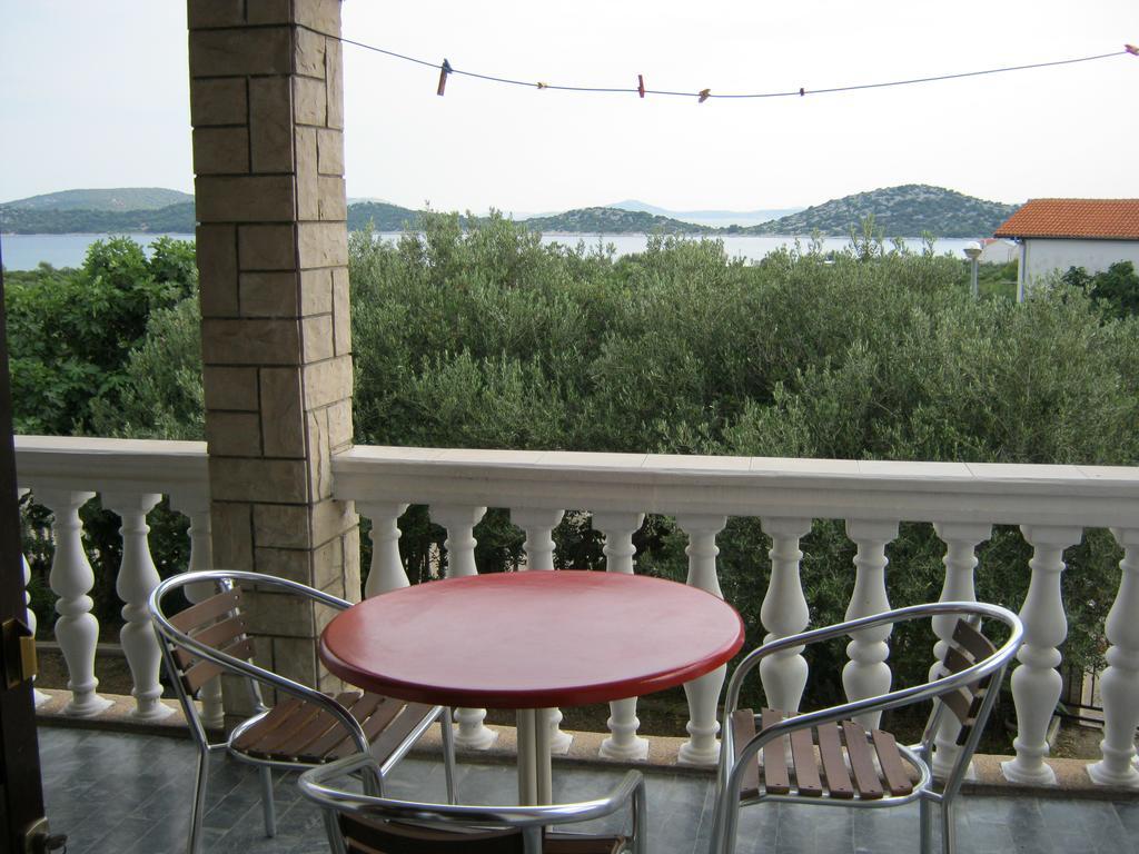 Apartments Nestor Tribalj Екстериор снимка