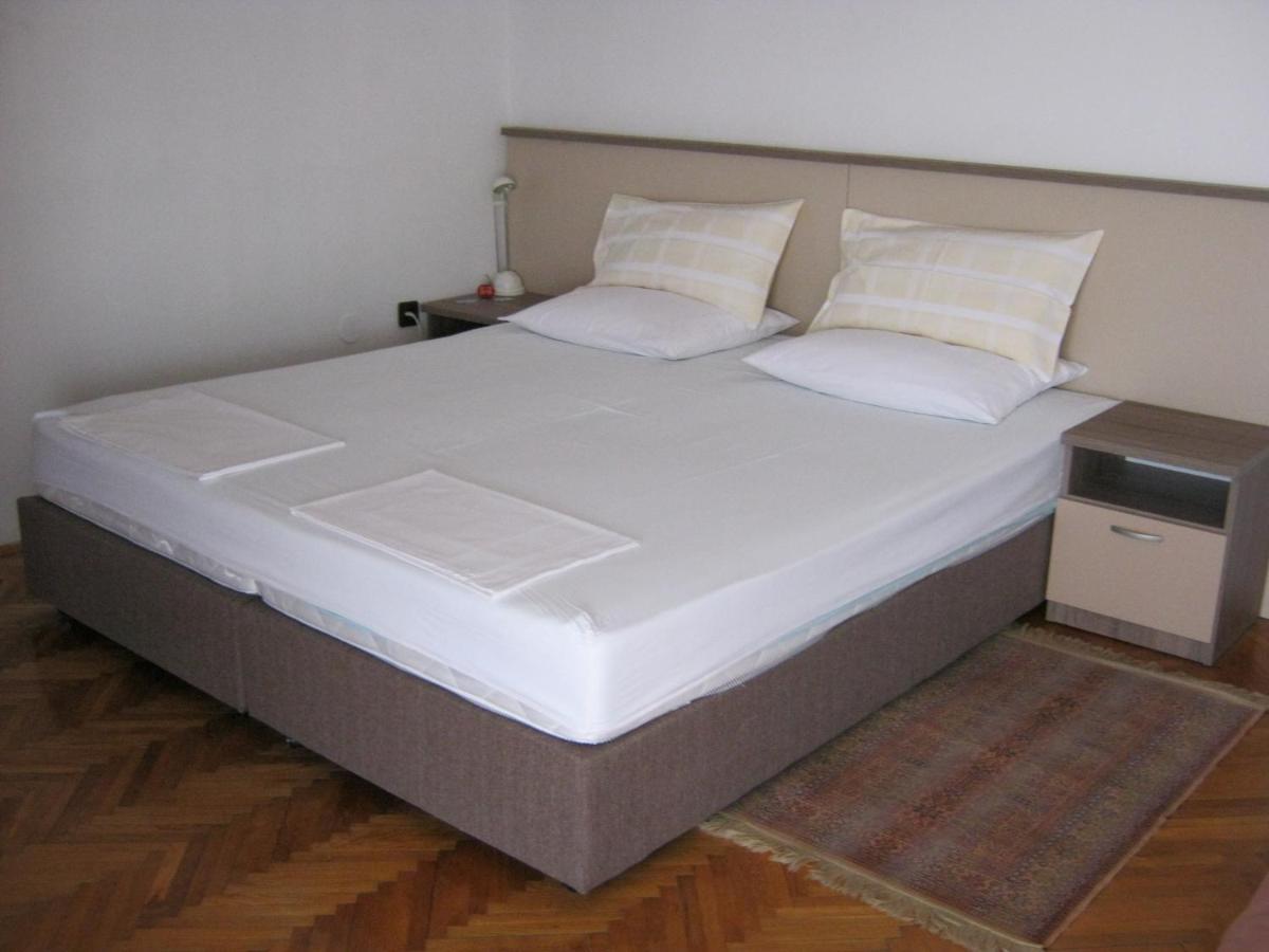 Apartments Nestor Tribalj Екстериор снимка